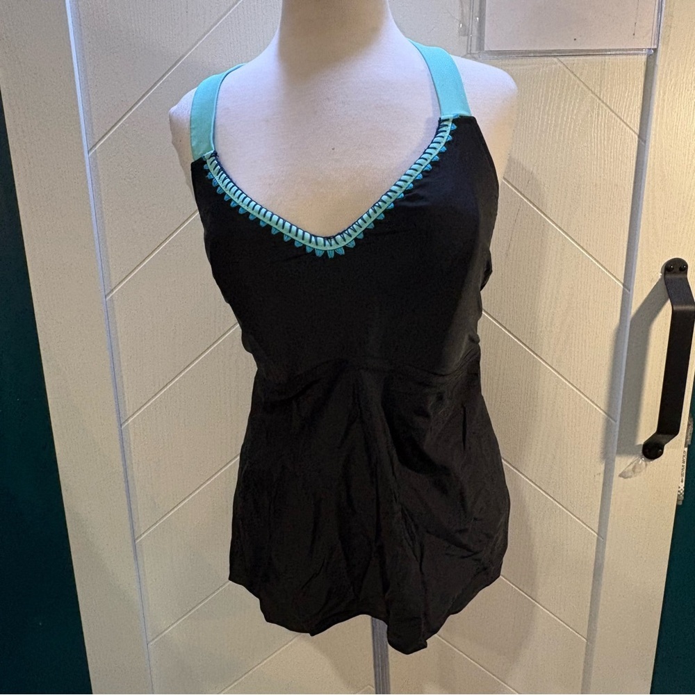 Jessica‎ Simpson Black Aqua Crochet Trim Tankini Top Plus Size Swimwear 1X